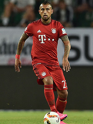Bayern cayó ante Wolfsburgo en la Supercopa, en el debut de Vidal